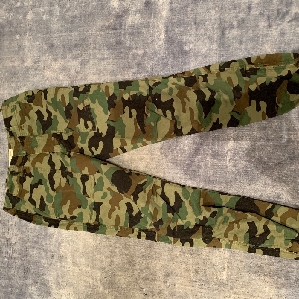 Cargo Pants in Fatigue Green
